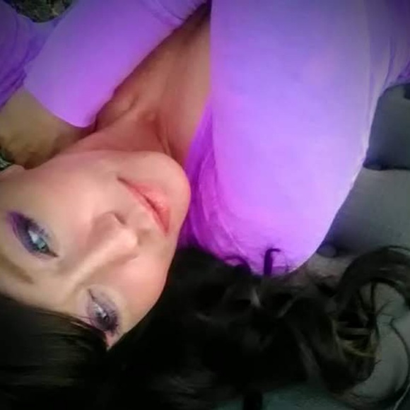 Meet your Posher, Annemarie - Picture 1 of 1